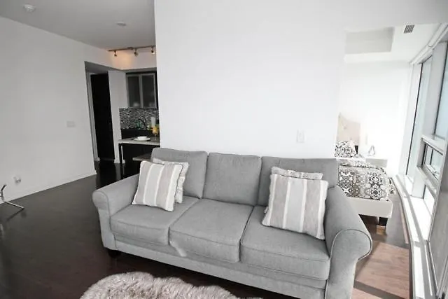 Presidential 2Br Plus 1 Condo, Entertainment District - Downtown With Cn Tower View, Balcony, Pool & Hot Tub Toronto 0*,