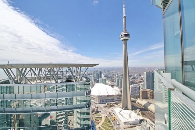 Presidential 2Br Plus 1 Condo, Entertainment District - Downtown With Cn Tower View, Balcony, Pool & Hot Tub Toronto Canada